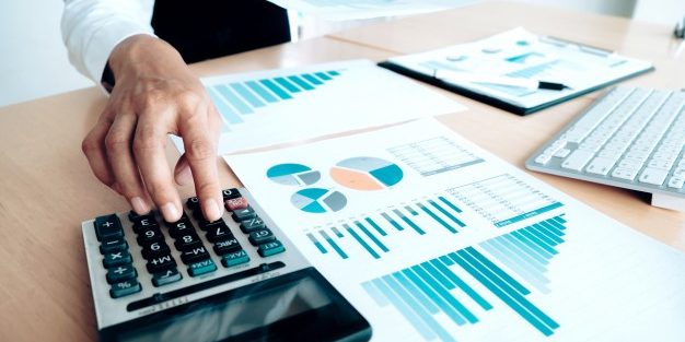 finances-saving-economy-concept-female-accountant-banker-use-calculator_1421-90