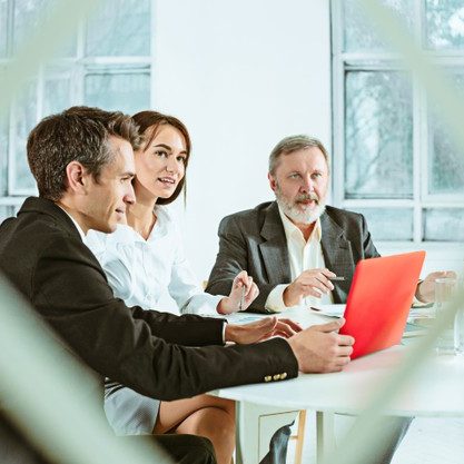business-people-working-together_155003-15996